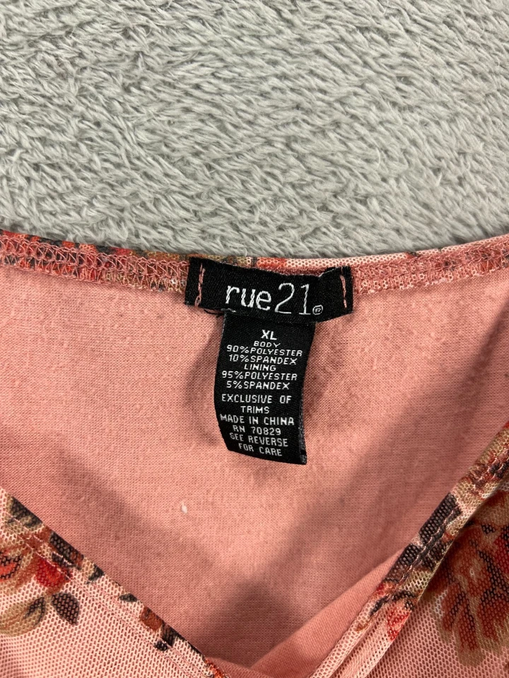 RUE 21 Mujer Junior Rosa Floral Body Prendas para el torso Manga Larga Reunido Talla XL Foto 3 de 4