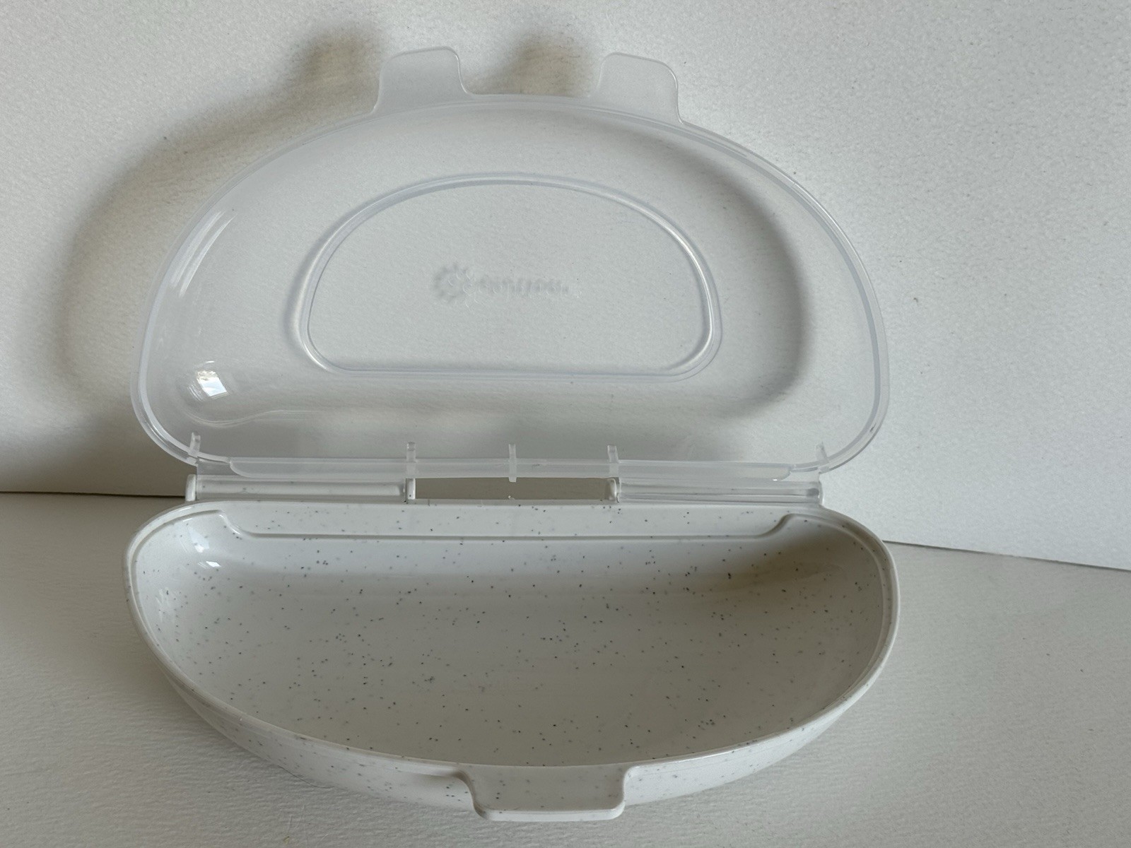 Ecolution  Omelet Wave Microwave Omelet Cooker White, New with tag