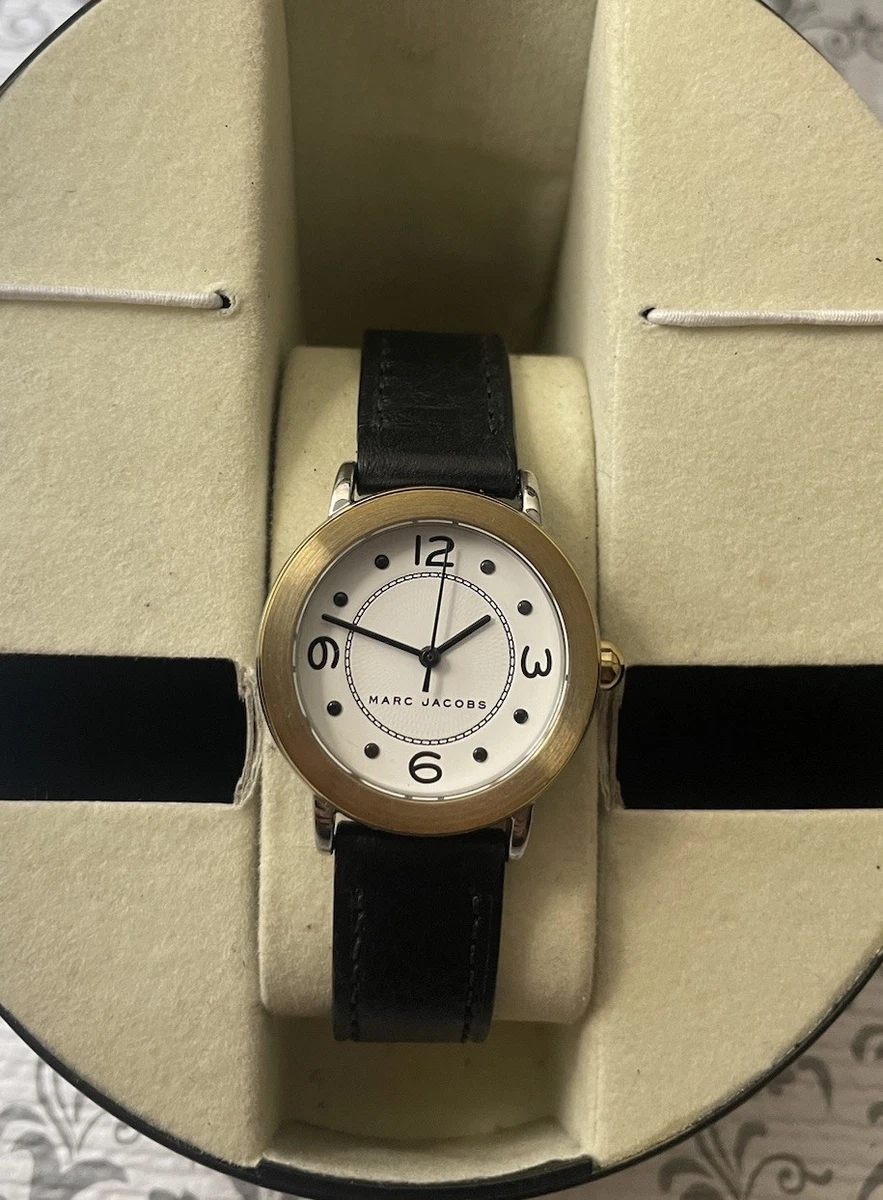 Marc by Marc Jacobs Women 50 m (5 ATM) Water Resistance  display picture 2