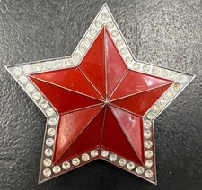 ⭐ Red Star Belt Buckle – Stone Boarder, Missing One Stone