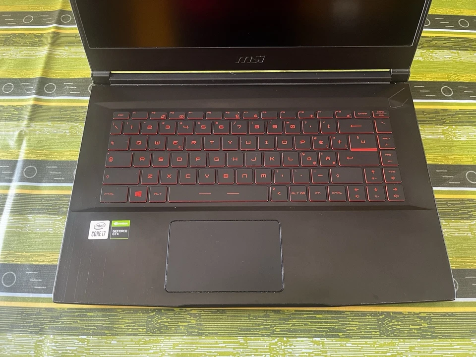 Notebook MSI GF63 thin 10SC - 15,6" FHD Nero - Usato - Immagine 3 di 4