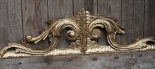 Cimasa  in legno dorata cornice  scultura sovraporta antica 82 cm.