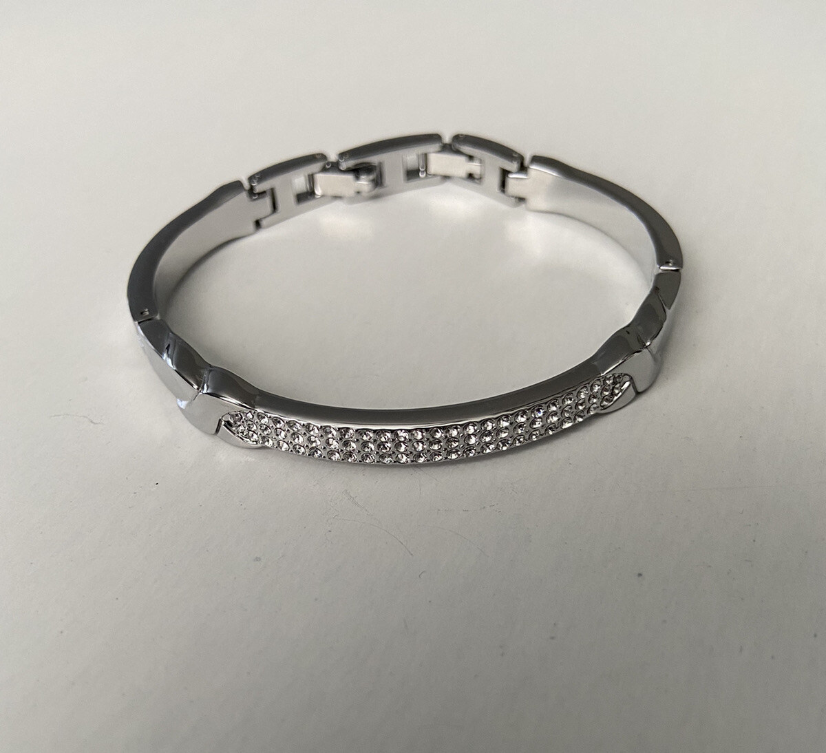 Elegant Silver Bangle Bracelet with Diamond Accent Fine Jewelry  -image