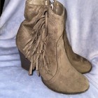 FRINGED ANKLE BOOTS UNBRANDED SIZE 9 M  — photo 2