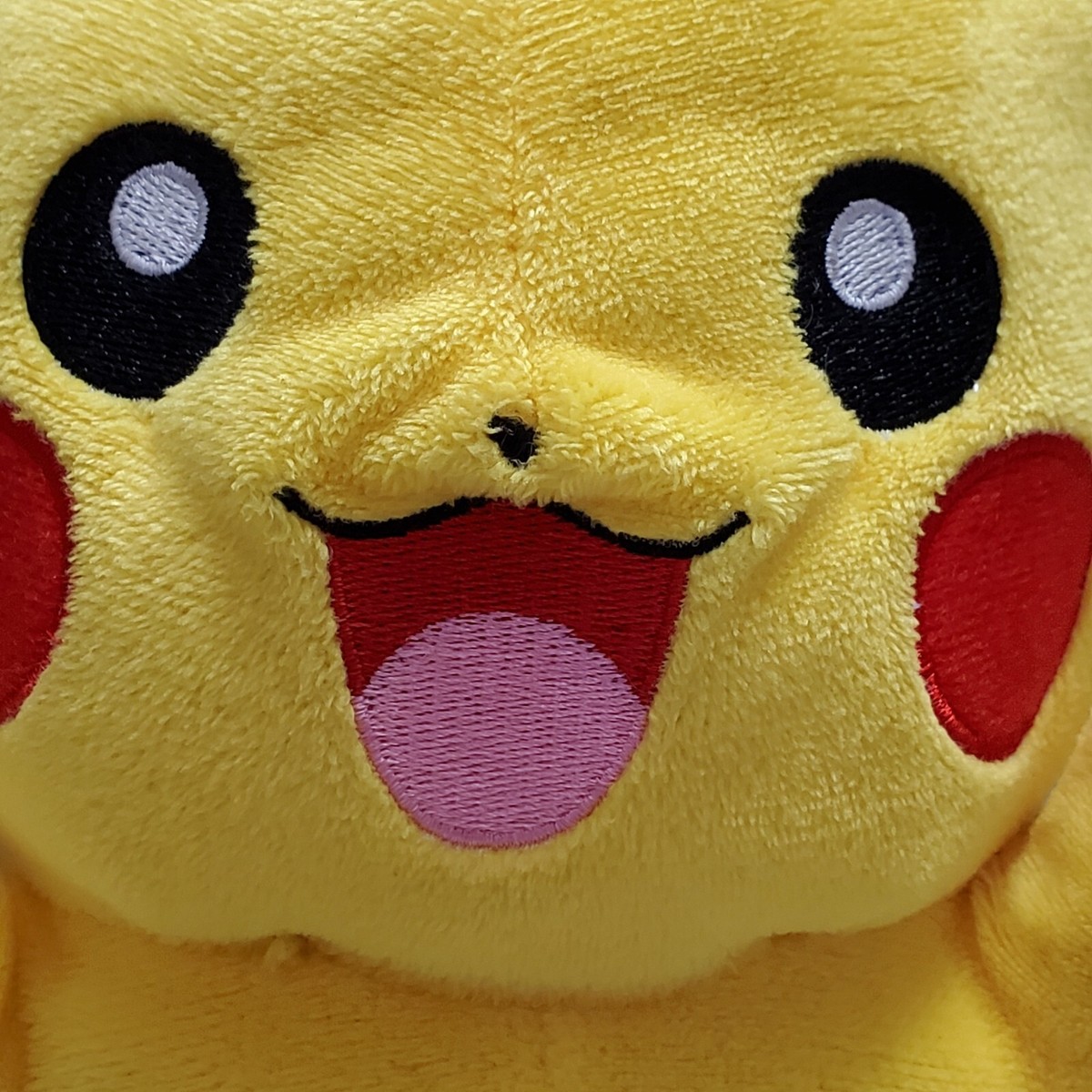 2013 Pokemon PIKACHU 9