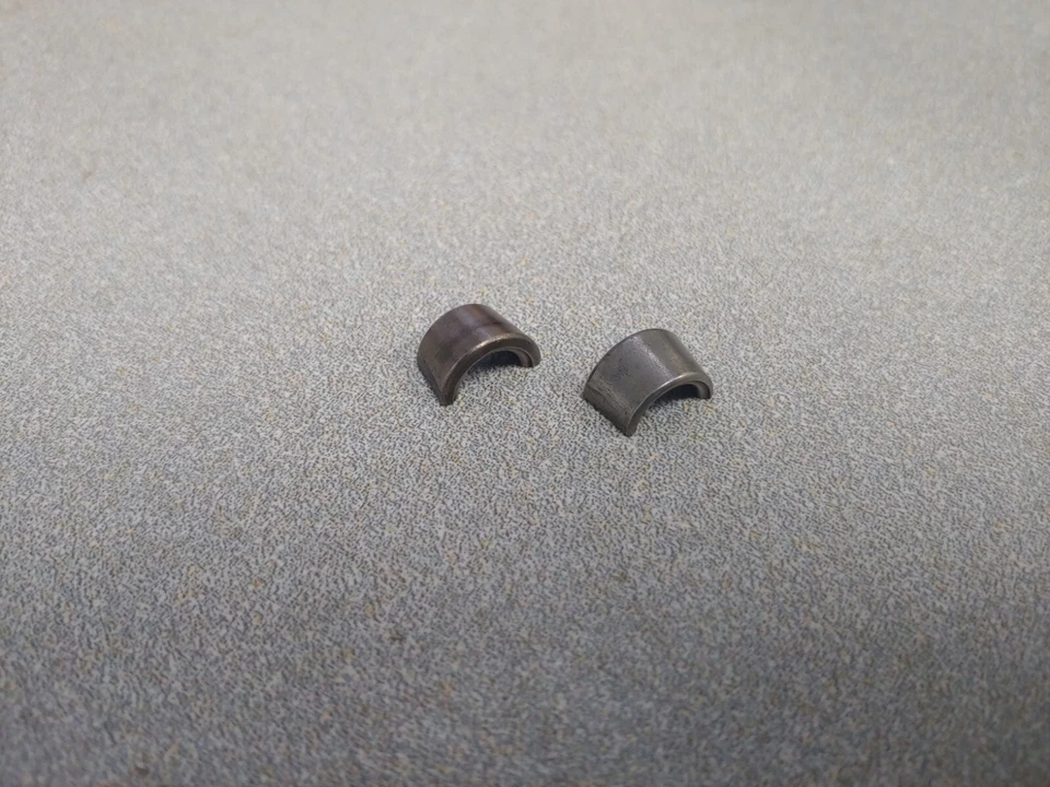 PAR DE MITADES DE PORSCHE 356C 911 912 930 928 944 924S ORIGINALES USADAS Foto 3 de 3