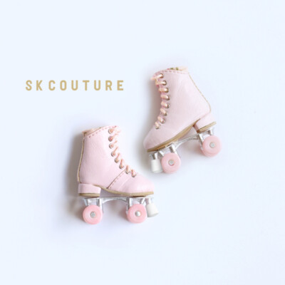 SK Couture PALE PINK ROLLER SKATES - FITS Lati Yellow, Blythe, Momoko NRFB