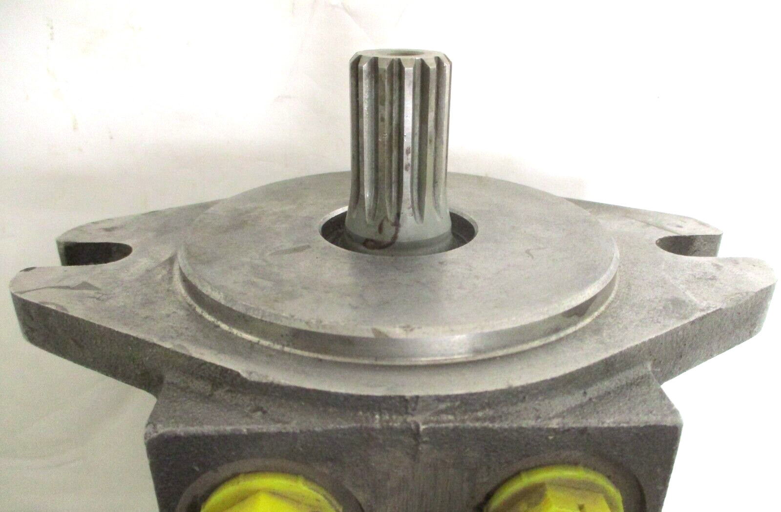 PARKER HANNIFIN , IGR , 116A-088-BS-O-V , HYDRAULIC MOTOR , CLEAN - USED