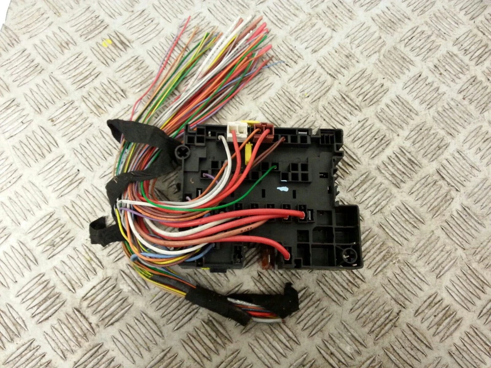 1999 PEUGEOT 206 5 DOOR HATCHBACK 1.9 4 CYL 8V DIESEL FUSE BOX 96280244 - Image 2 of 4