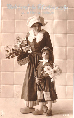 Postcard 1914-birthday with flowers-woman + boy