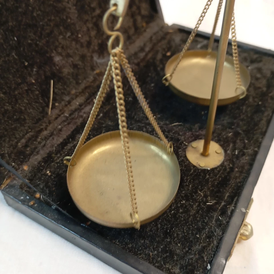 Ancienne balance de précision portable en laiton pour Bijoutier - Photo 2/4