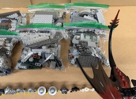 LEGO Castle 7094 King's Castle Siege 10 Minifigures 973 Pieces No Box Pre-Owned