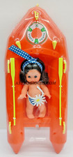 MINI FURGA MARINA BAMBOLA CON IL CANOTTO DOLL POUPEE VINTAGE '70 NUOVA SIGILLATA