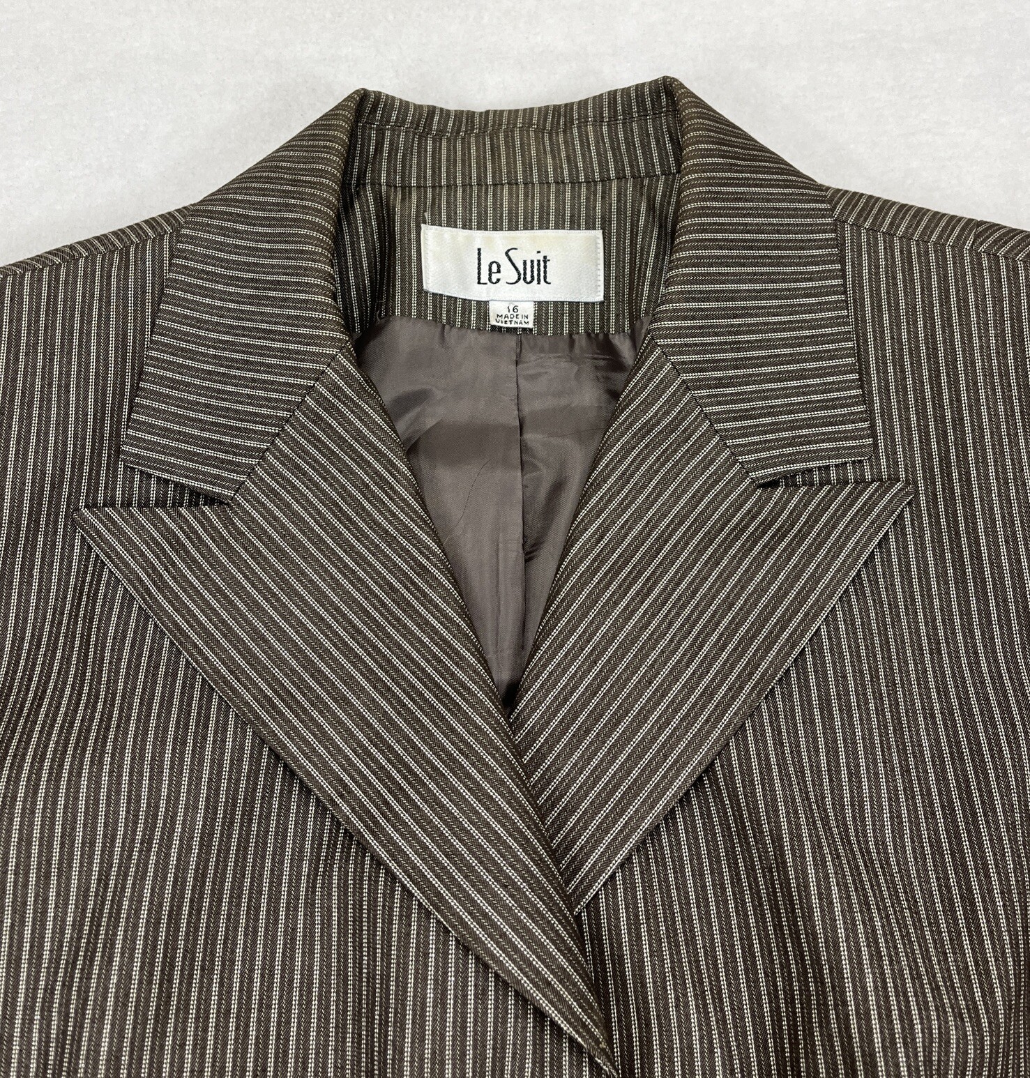 Le Suit Brown W/Sparkle Silver Stripes Lined Wide Leg Pant Suit Women’s 16