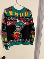 Junior NWT "33Degrees" multicolored Xmas pullover sweater. Size L 14-16