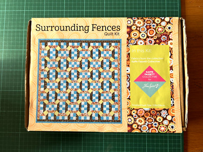 NEU UND VERPACKT Kaffe Fassett umgebende Zäune Quilt-Set - Free Spirit - 158 cm x 158 cm