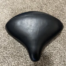 Mesinger Saddle Vinyl