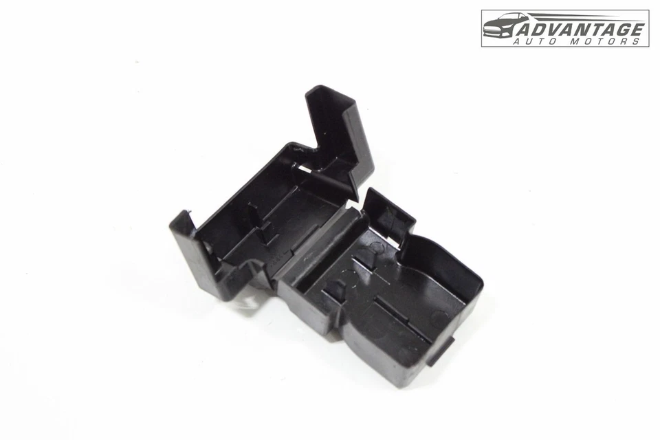 Nissan Armada 2017-2024 5,6 L motor V8 batería positiva terminal tapa OEM Foto 4 de 4