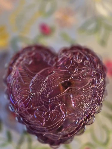 Fenton Pink Glass Iridescent Hummingbird Lidded Heart Shapped Trinket Box