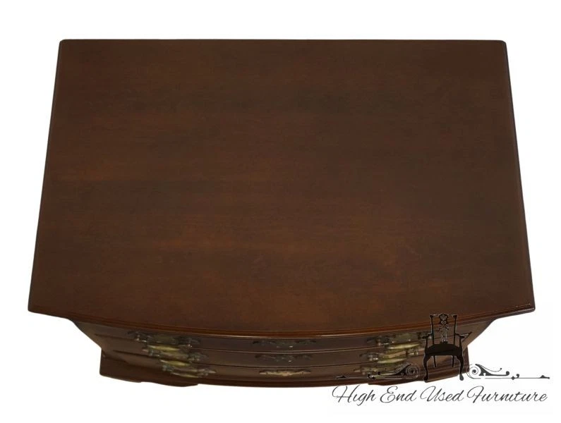 MUEBLES HENREDON Colección Salem Caoba Sólida Estilo Tradicional 28" Tres... Foto 4 de 4