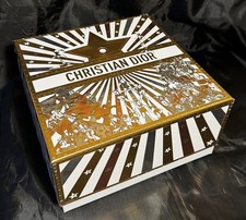  DIOR   Holiday 2025 Gift Box   Medium Square   Gold  White Foil   Tissue