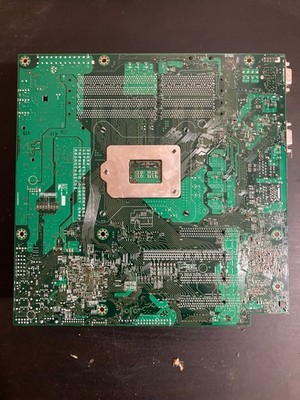 Intel Server Board: PBA G62251-407 ---INCLUDING XEON PROCESSOR --
