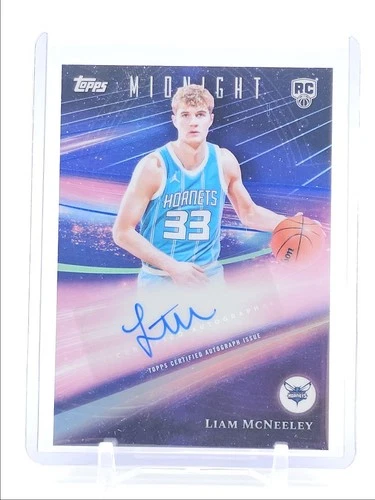 LIAM MCNEELEY 2025-26 TOPPS MIDNIGHT ROOKIE HORIZON HORNETS A RC AUTO Q3668