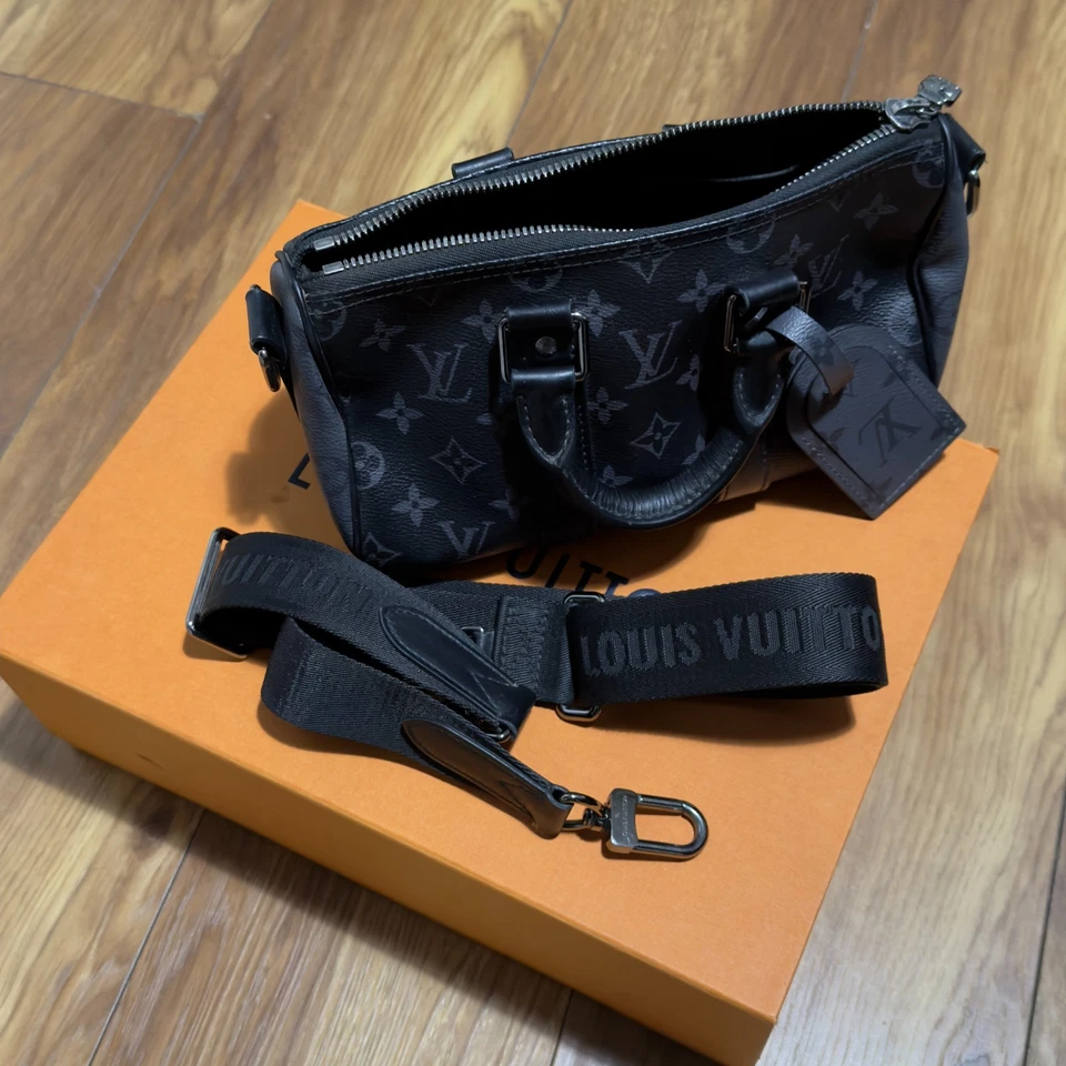 Louis Vuitton Keepall Bandoulière 25, photo 4 of 5