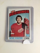 1x Michel Bergeron Red Wings 1976 Topps NHL Hockey