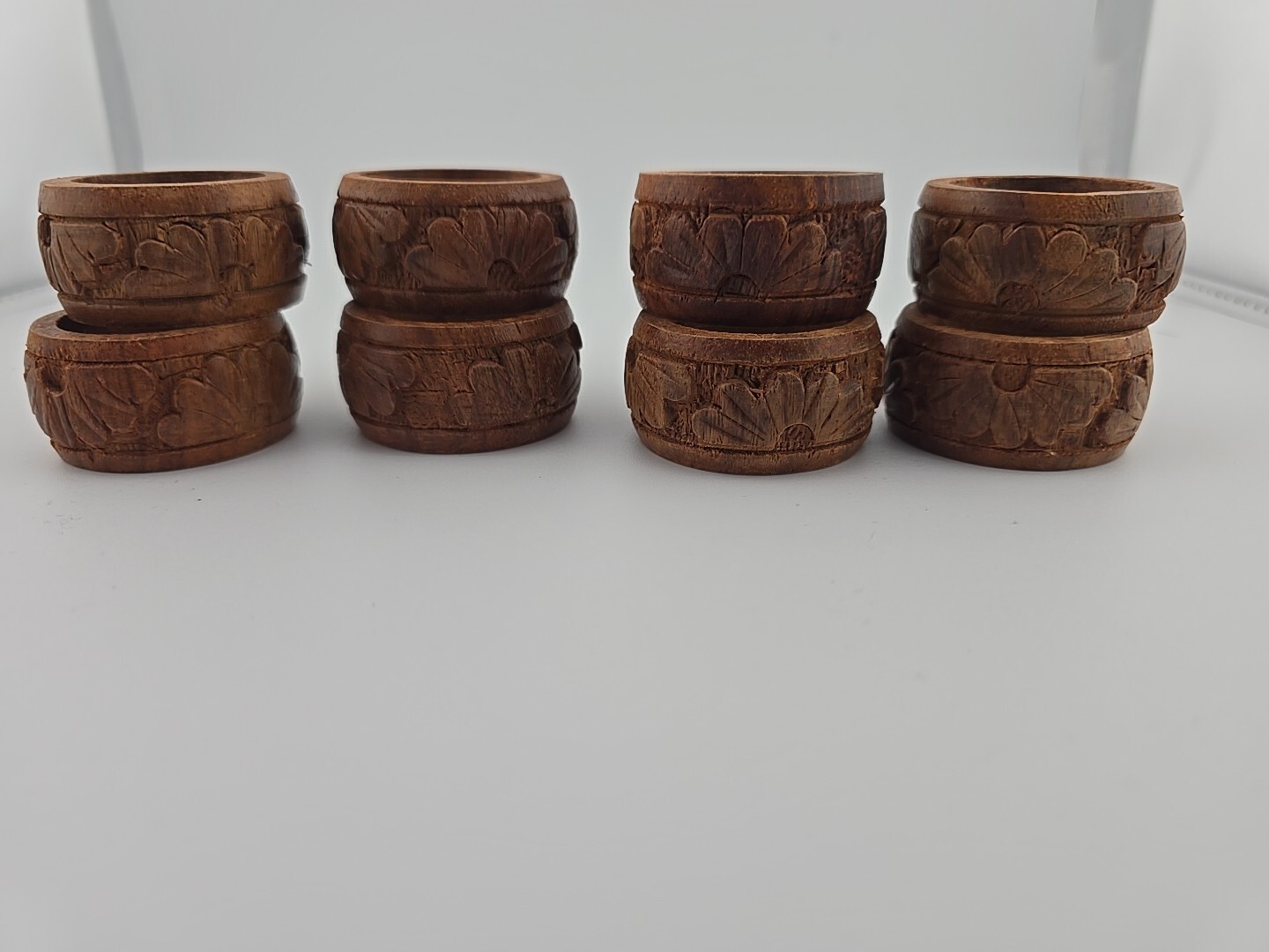 VTG Boho Handcarved wooden napkin rings - set of 8- wood napkin holders