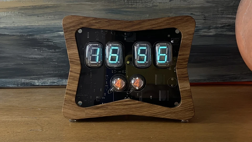 Nixie tube clock boasts both VFD and NIXIE tubes IV-22 plus IN-2 remote type C - Image 4 of 4