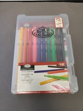 Royal Langnickel Art Set - 12 Color Markers