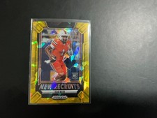 2025 Panini Prizm Draft New Recruits #16 Cam Ward Gold Ice (RC) Tennessee Titans