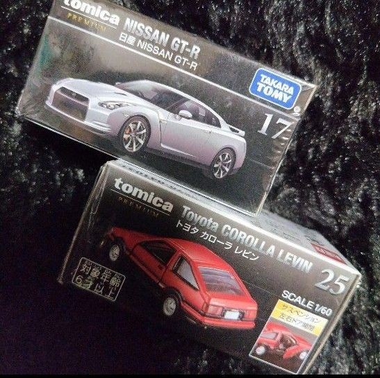 Tomica NISSAN GT-R & Toyota Corolla Levin Mini Car Set