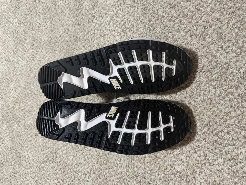 Nike Air Max 90 G Men's Golf Shoes White/Black, Size 10.5, Cushioned, Spikeless - Image 4 of 4
