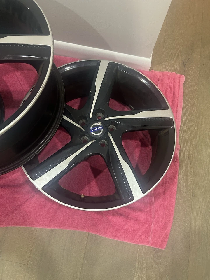 3 - 19 Volvo S60 R-Design Factory Rims Silver, Used. All Lug Nuts Included. - Image 2 of 3