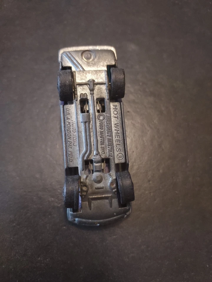 Hot Wheels Redline MASERATI MISTRAL HK púrpura con interior gris Foto 4 de 4