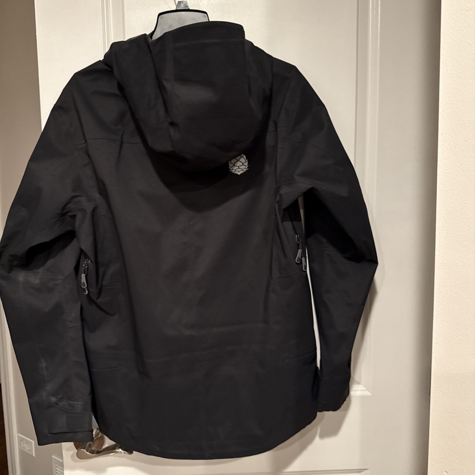 NWT $465 Stio Environ Jacket  Men's Size L Dermizax Abyss Black