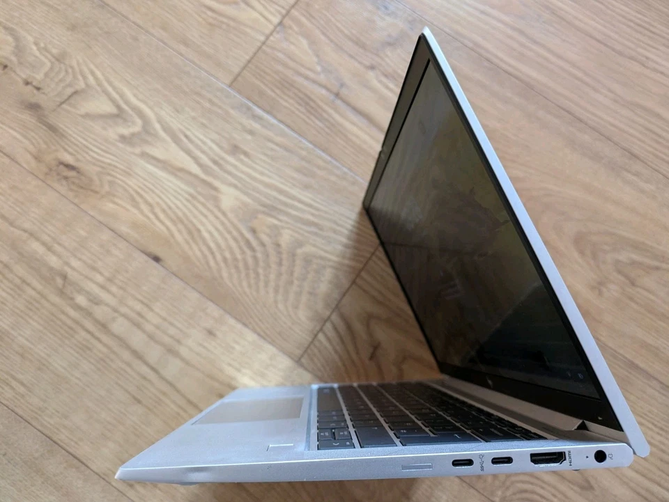 HP Elitebook 835 G8 Ryzen 5 5650U 2.3GHz 8GB 256GB SSD 13.3" Touchscreen 2260 - Image 3 of 4