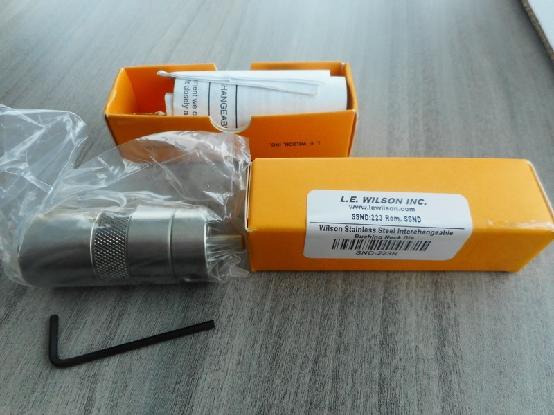 LE Wilson Stainless Interchangeable Bushing Neck Die for 223 NEW # SND-223R