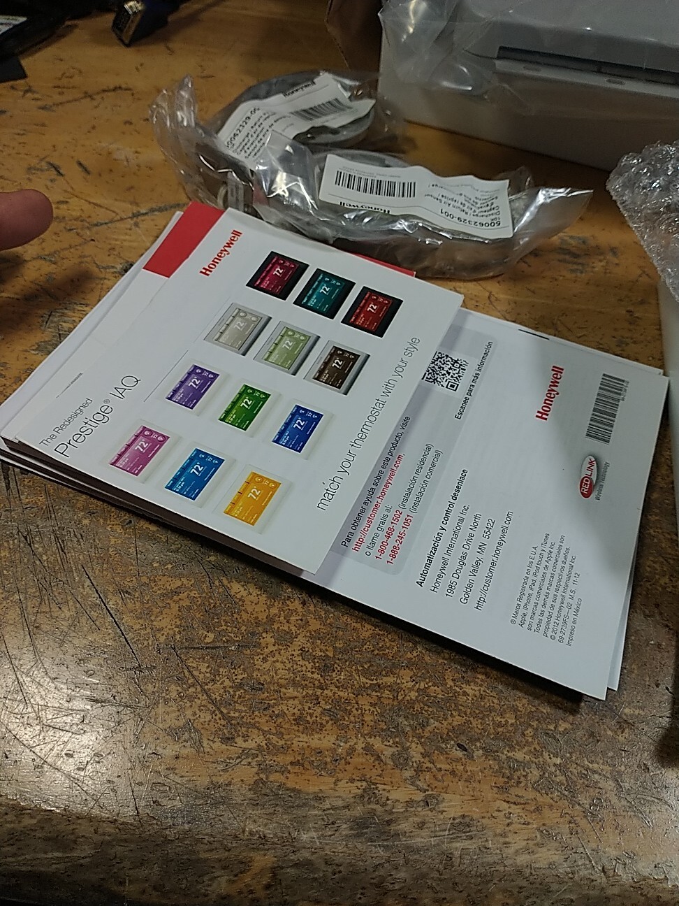 Honeywell YTHX9421R5085WW IAQ Prestige Programmable Thermostat Kit New