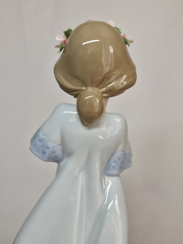 Vintage SpanIsh Porcelain Figurine, 'Peaceful', from Lladro #6807 - Picture 17 of 24