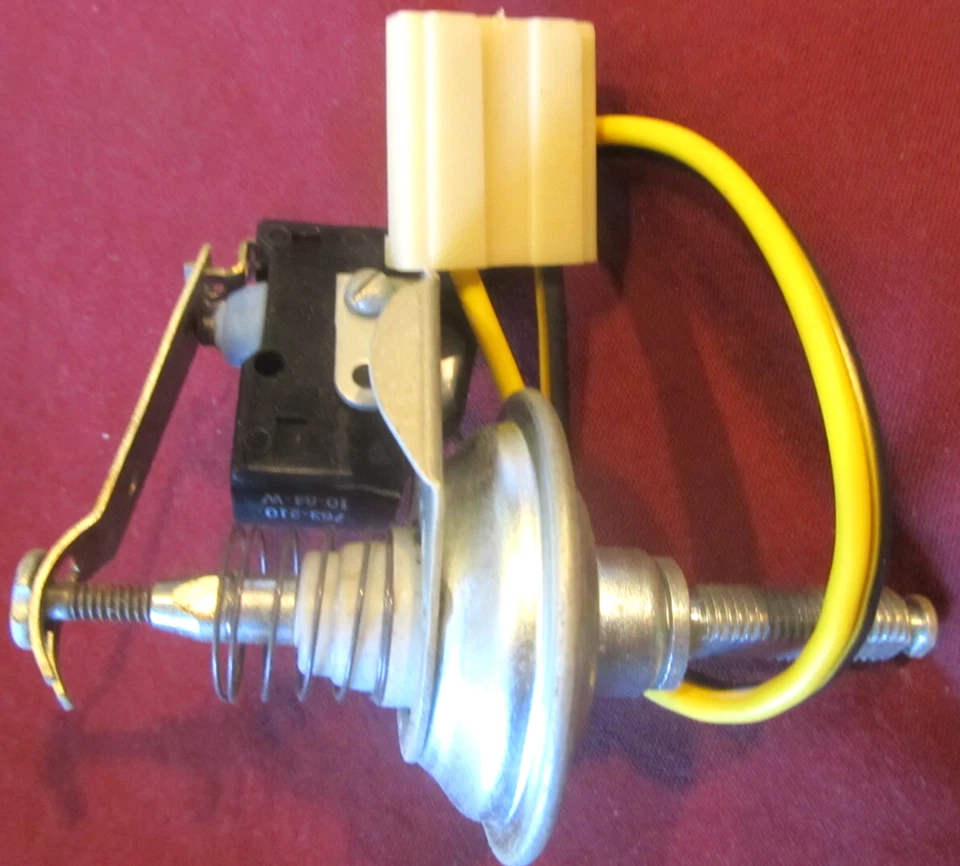 Buick 1964 Dashpot Skylark Sport WGN-ST 300 Olds F85 V6 J.T 1367053 sin usar, en caja Foto 3 de 4