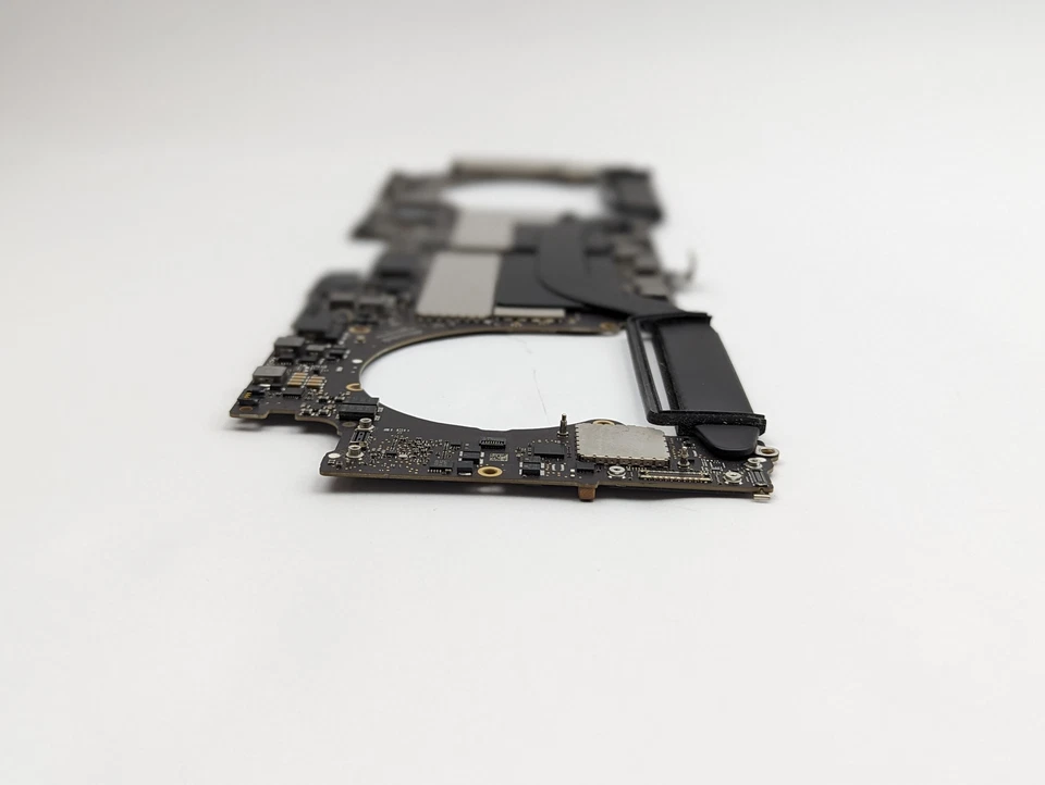 MacBook Pro 15" A1707 2017 Logic Board i7 3.1GHz 16GB 512GB 820-00928-A +ID - Image 4 of 4