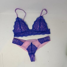 Free People Dora Larsen All Over Lace Underwire Bra in Purple  Pink 36B US 6 4