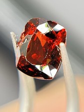 SP9 1.54 Ct Natural Red Spinel Cushion Cut Loose Gem 7.44 5.79 mm Vivid Fire