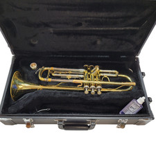 Jupiter Bb Trumpet with Mouthpiece Valve oil and Case Brass Trumpet