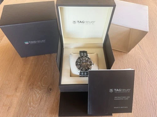TAG Heuer Aquaracer Men's Black Watch - CAN1010