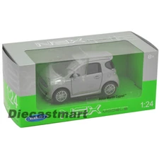 ASTON MARTIN CYGNET GREY 1:24 DIECAST MODEL CAR BY WELLY 24028