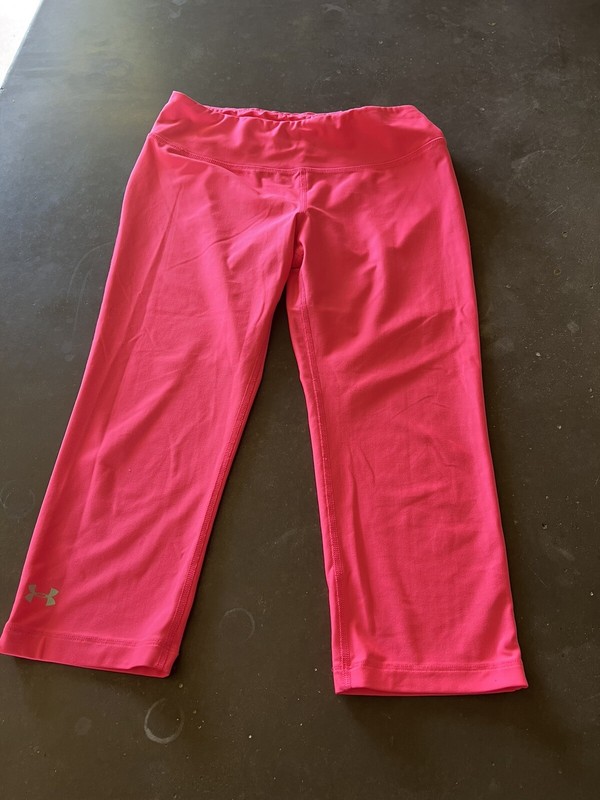 under armour capri leggings small Petite Bright Pink